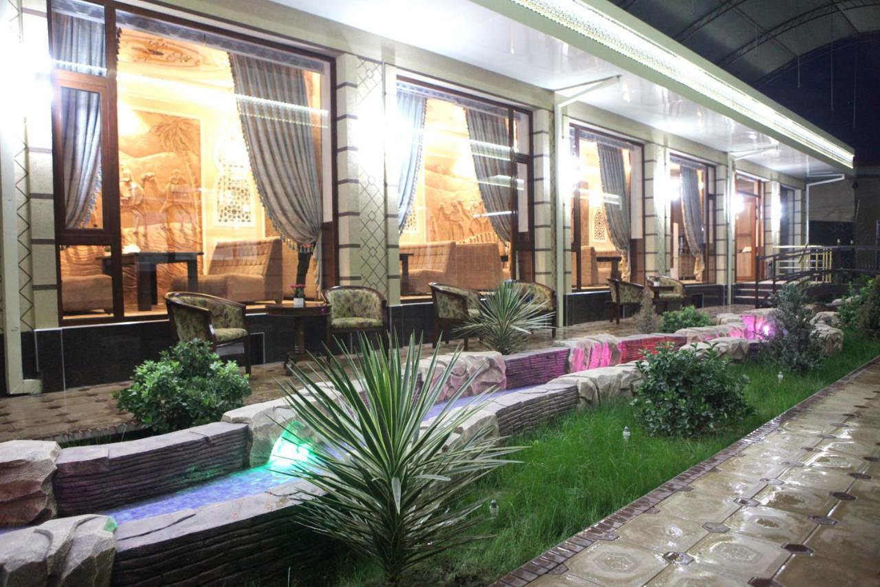 Hotel Naxshab Qarshi Ngoại thất bức ảnh