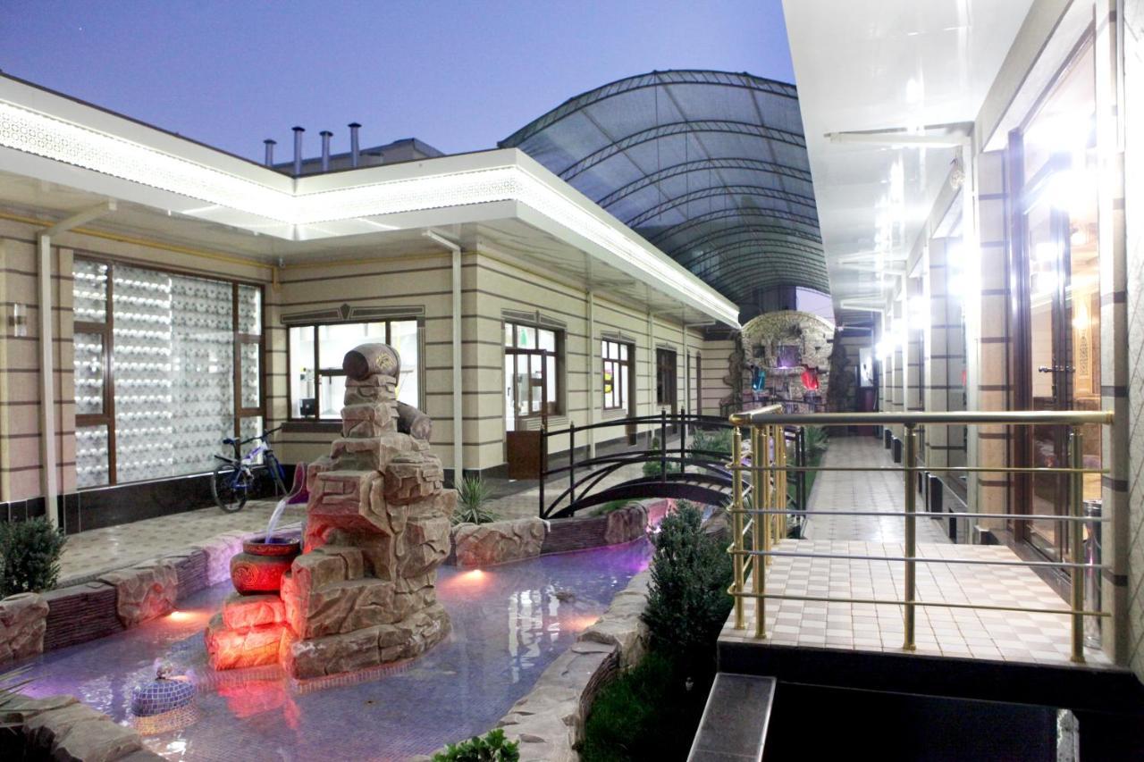Hotel Naxshab Qarshi Ngoại thất bức ảnh