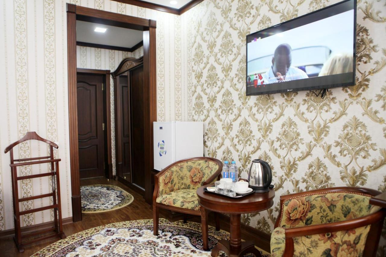 Hotel Naxshab Qarshi Ngoại thất bức ảnh