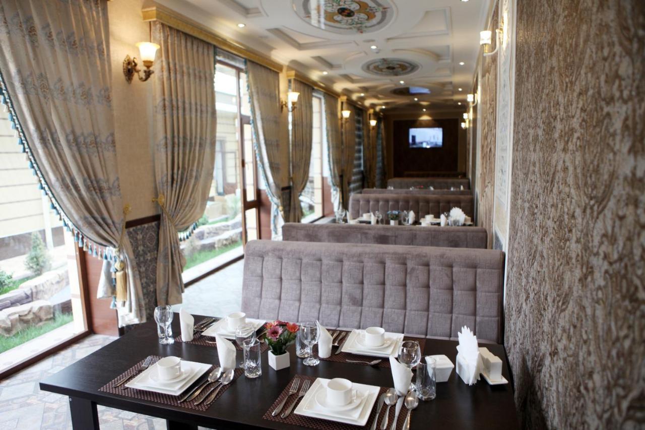 Hotel Naxshab Qarshi Ngoại thất bức ảnh