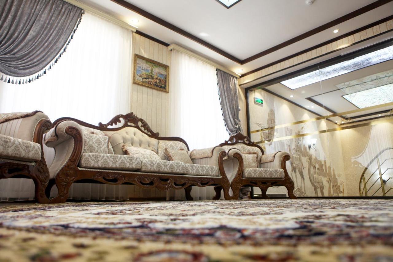 Hotel Naxshab Qarshi Ngoại thất bức ảnh