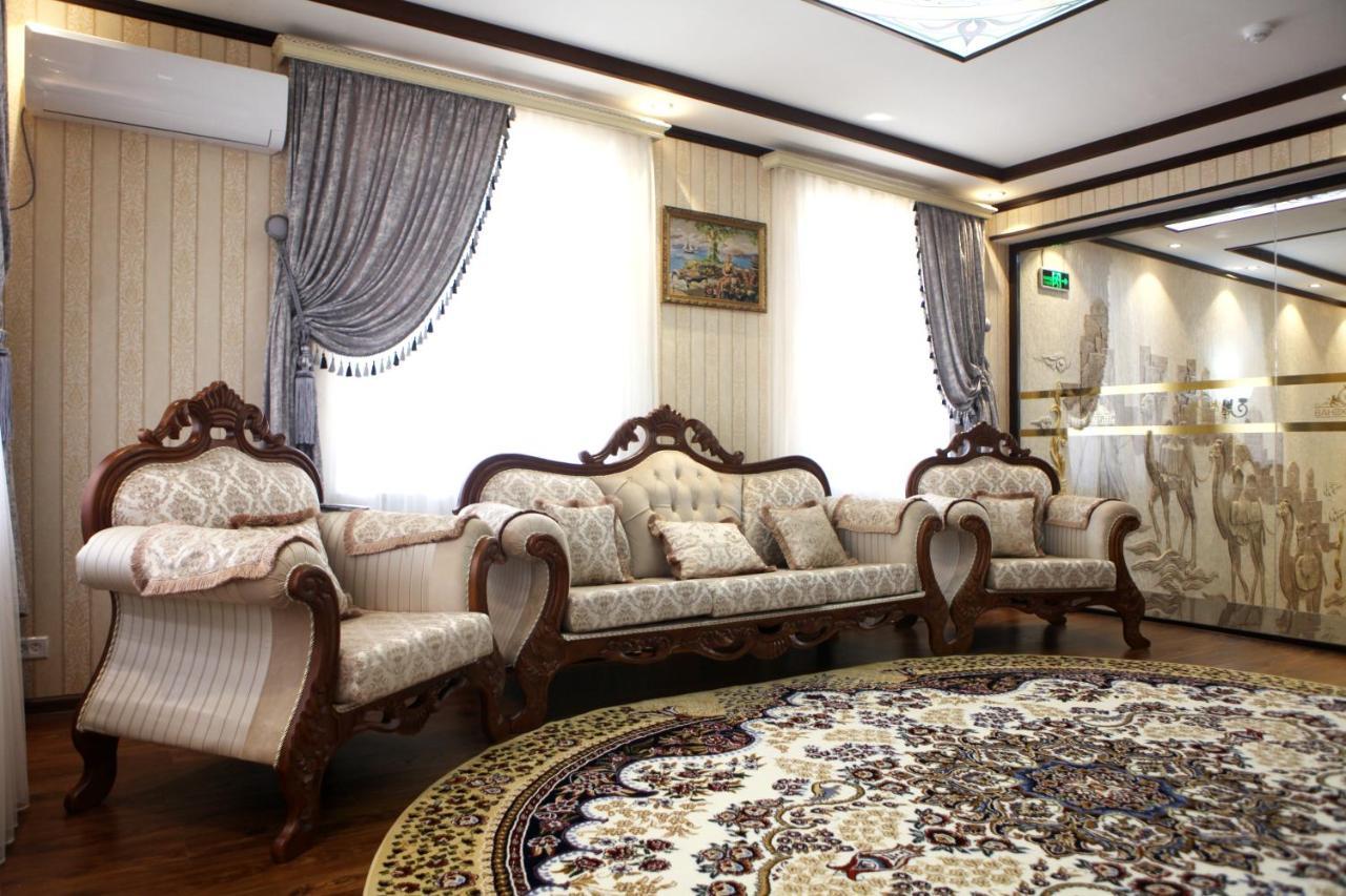 Hotel Naxshab Qarshi Ngoại thất bức ảnh