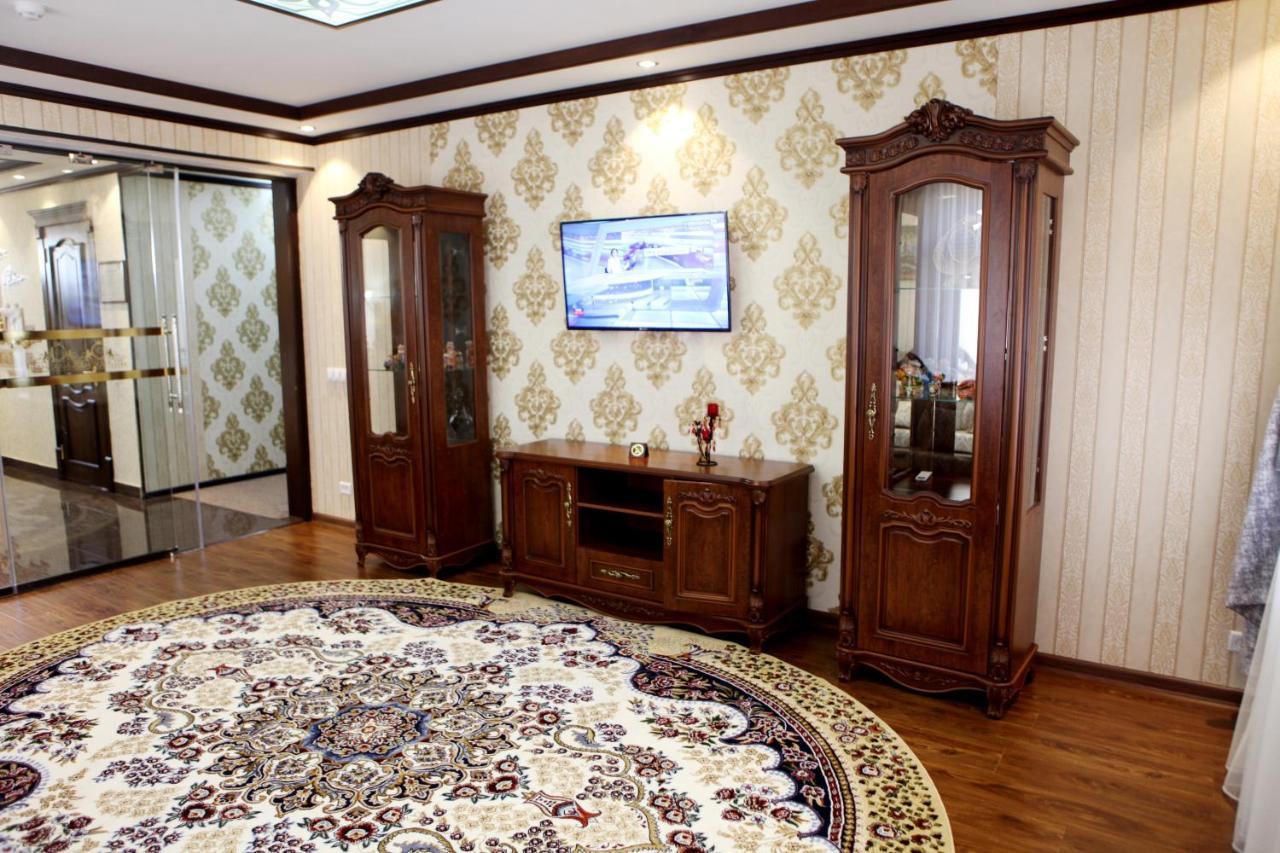 Hotel Naxshab Qarshi Ngoại thất bức ảnh