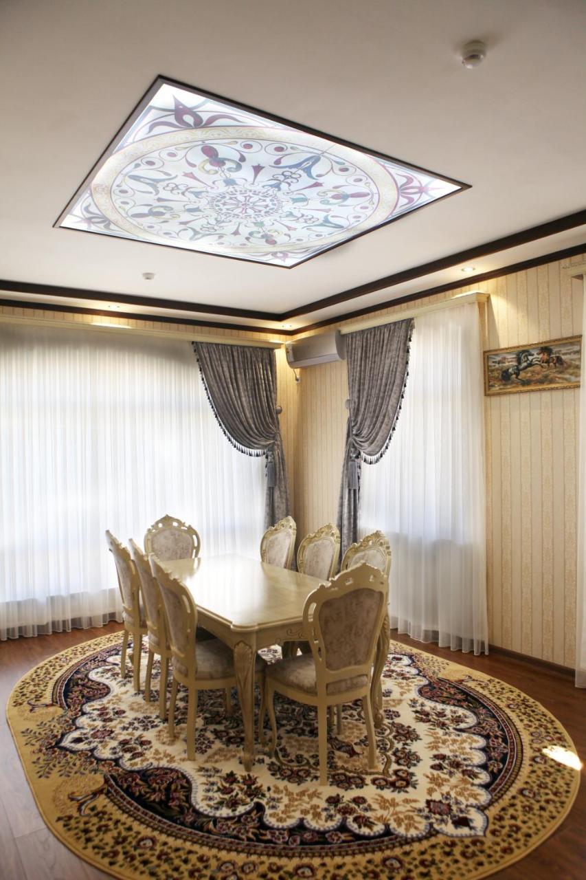Hotel Naxshab Qarshi Ngoại thất bức ảnh